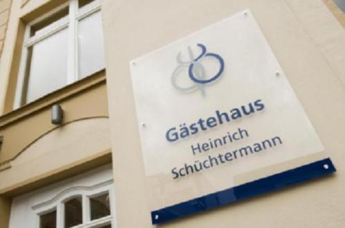 Gaestehaus Heinrich Schuechtermann 바트로덴페르드 외부 사진